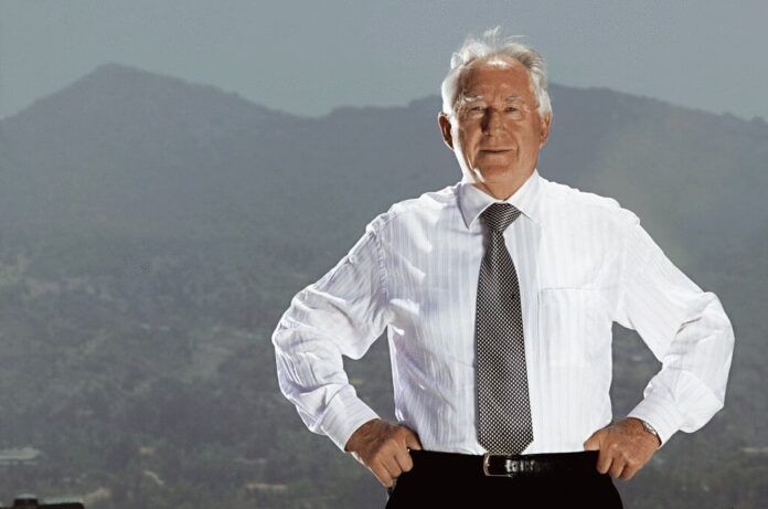 Horst Paulmann’s Net Worth