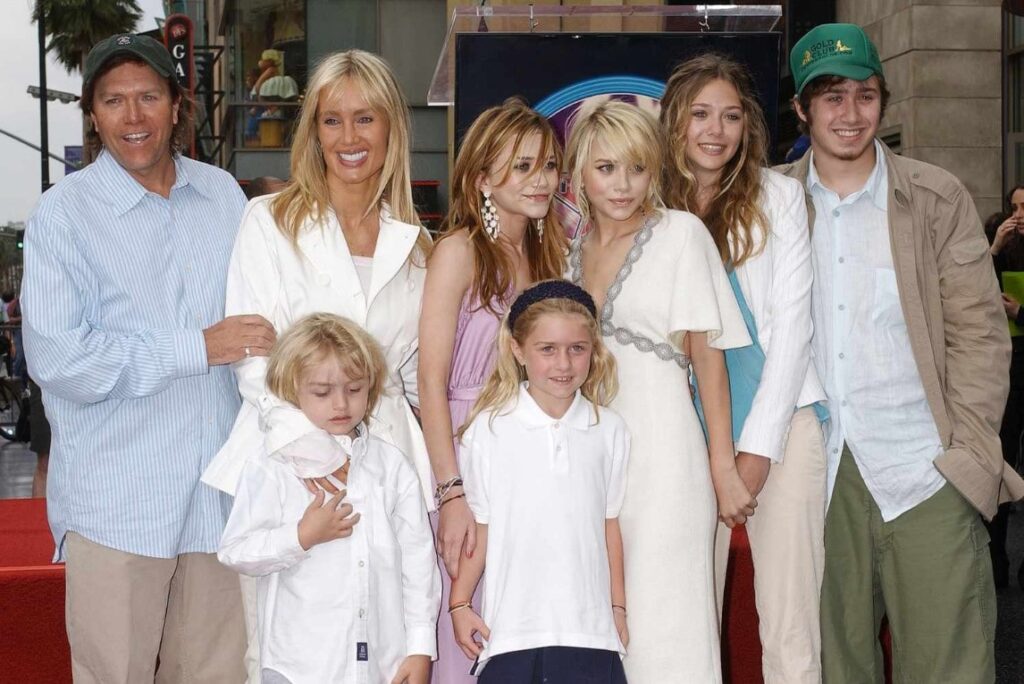 Olsen Twins’ Siblings